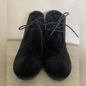 TOMS Wedge Boots size 9.5